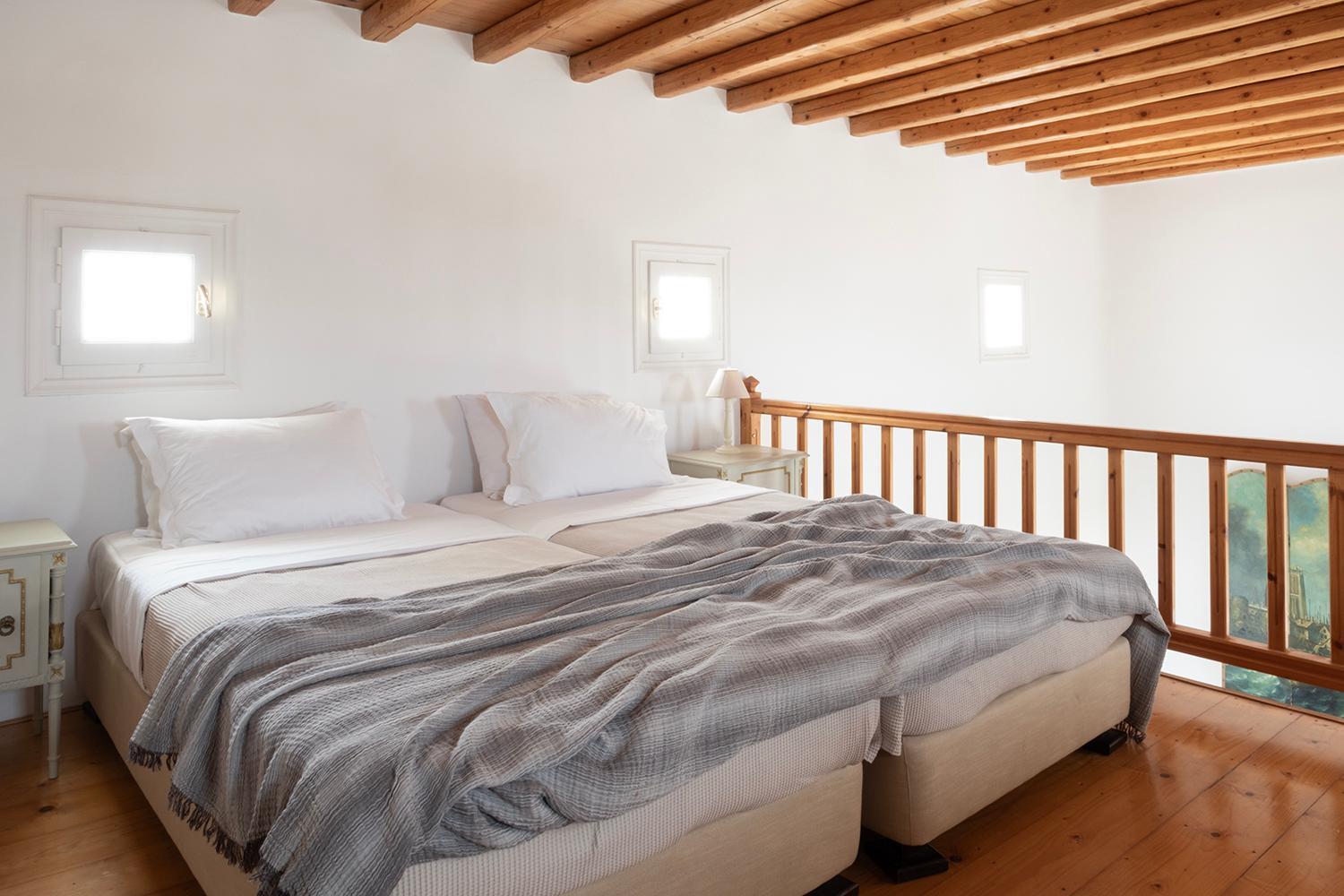 Mykonian Style W Shared Pool Houses & Nighttime Security Guard Ornos  Room photo